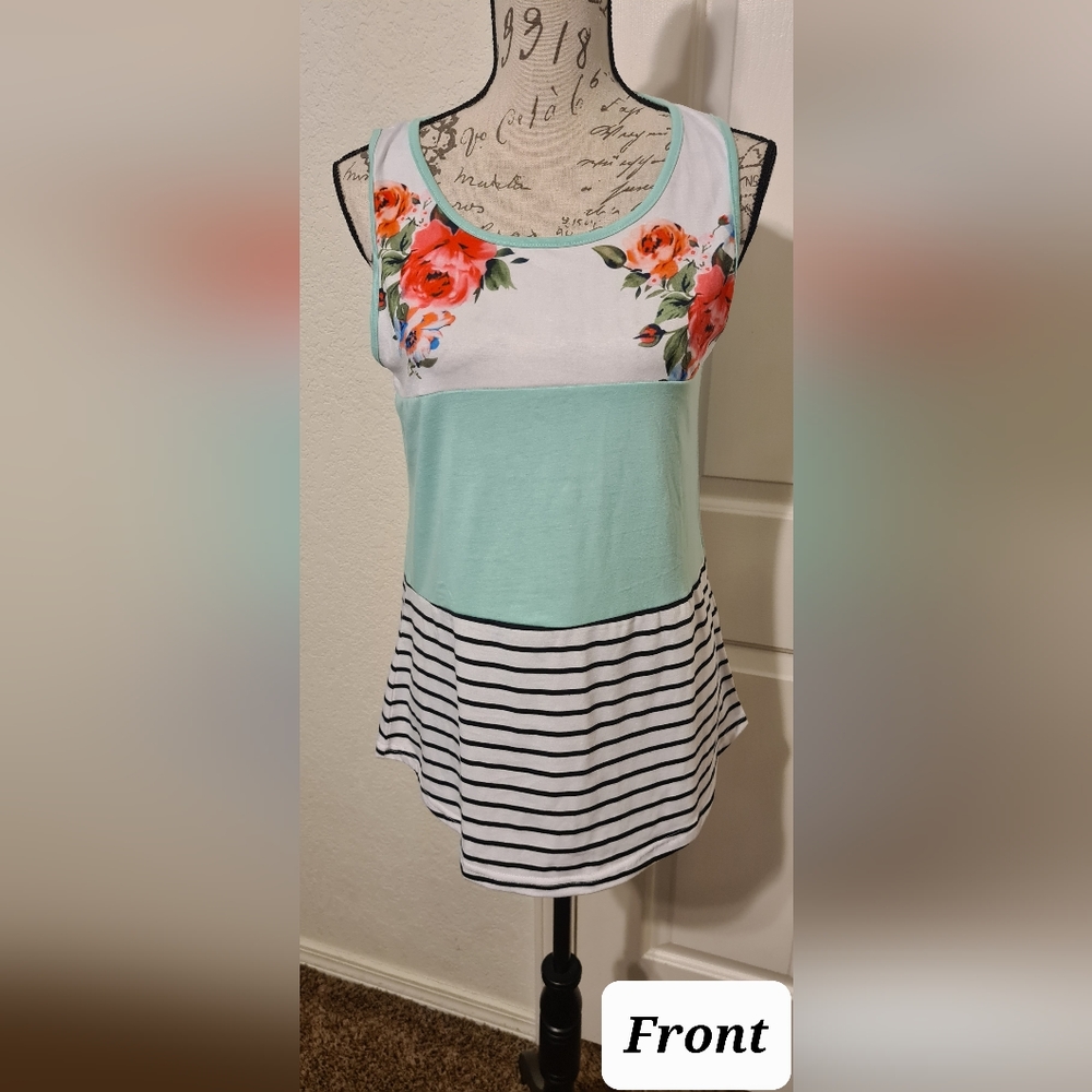 NWOT | Women's Sleeveless Top in Size Medium